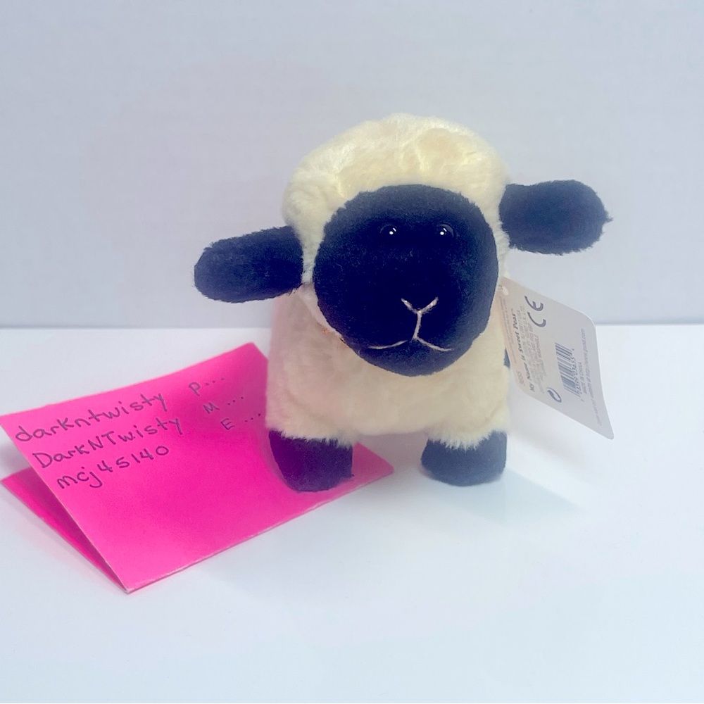 BNWT VINTAGE GUND SWEET PEAS 3655 MINI SHEEP APPROX 5”